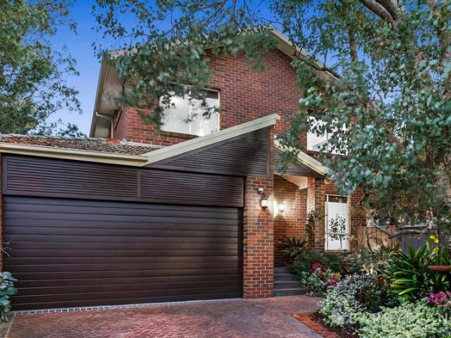 Contemporary Elegance in a Coveted Eltham Pocket
