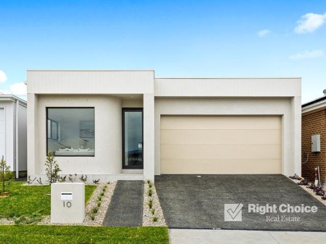 Contemporary Elegance Meets Effortless Living