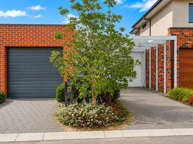 Contemporary Elegance Meets Everyday Convenience: 59 Alliance Loop, Willetton