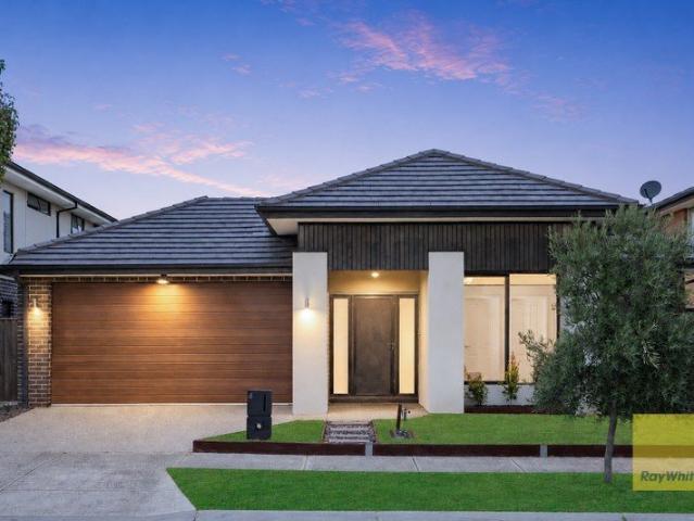 Contemporary Elegance, Premium Family Living & Exceptional Convenience