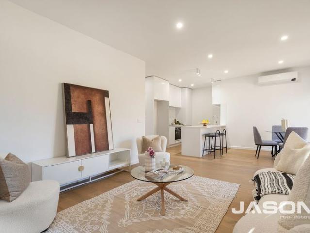 Contemporary Four Bedroom Living with Street Frontage