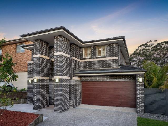 Contemporary Family Masterpiece with Second Residence