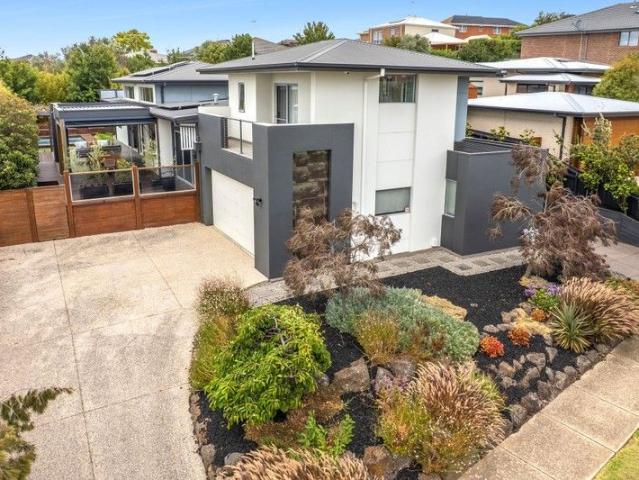 Contemporary Family Oasis