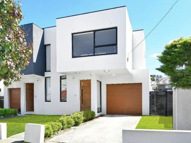 Contemporary Family Home | Walk To Heffron Park, Eastgardens & Local Schools