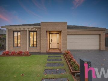 Contemporary Family Entertainer with Multiple Living Zones on 720m² approx