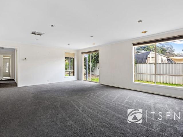Contemporary Family Home!