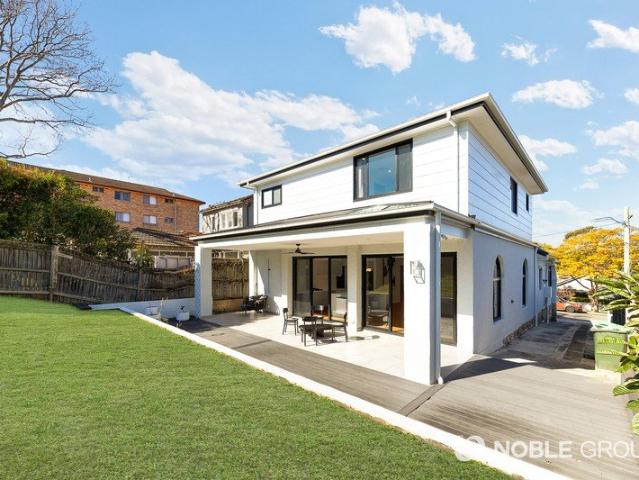 Contemporary family home in prime location