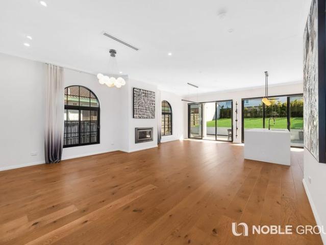 Contemporary family home in prime location