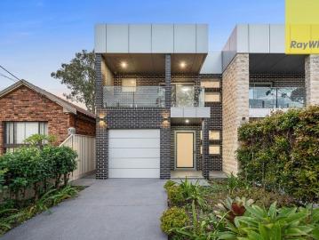 Contemporary Family Home with Exceptional Outdoor Entertaining