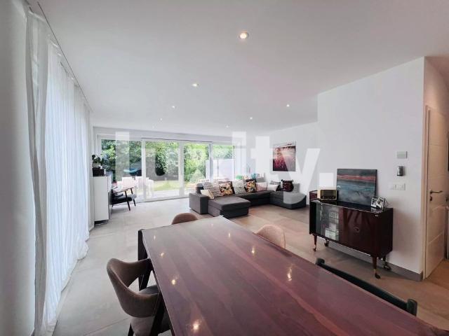 Contemporary family house with large garden