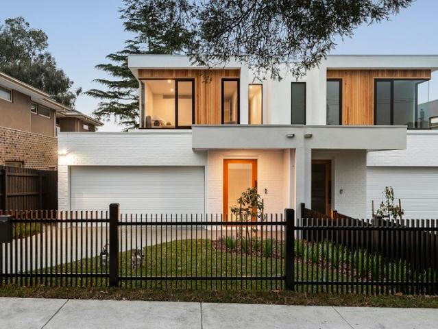 Contemporary Family Luxury with Space to Spare