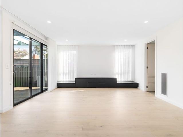 Contemporary Family Luxury in Prime Blackburn Location
