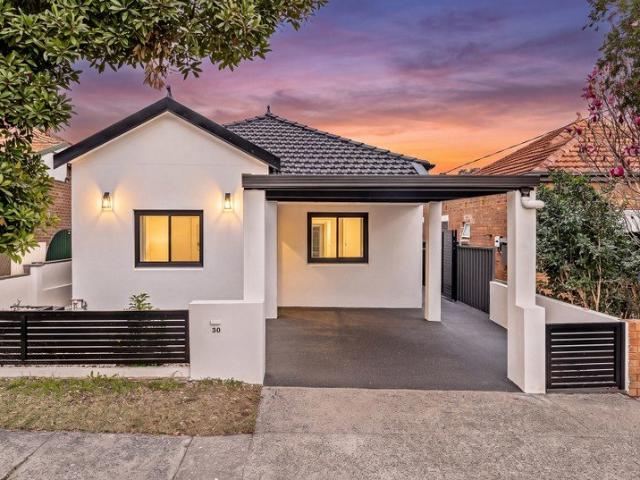 Contemporary Family Luxury Living In A Blue Ribbon Belmore Setting