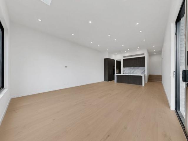 Contemporary Family Luxury on a Grand Scale
