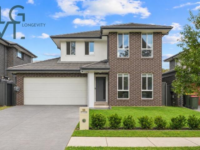 Contemporary Family Living with Multiple Living Zones in a Convenient Marsden Park Setting