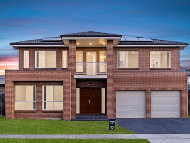 CONTEMPORARY FAMILY LIVING WITH MULTIPLE VERSATILE SPACES FOR EVERY LIFESTYLE!