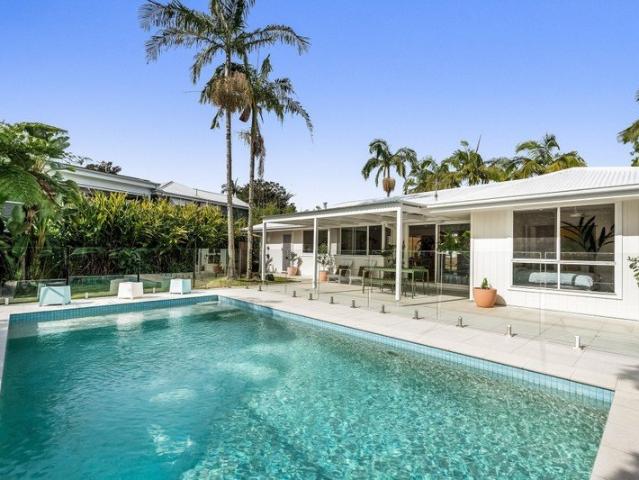 Contemporary Family Living with Mineral Pool & Tropical Entertaining Oasis