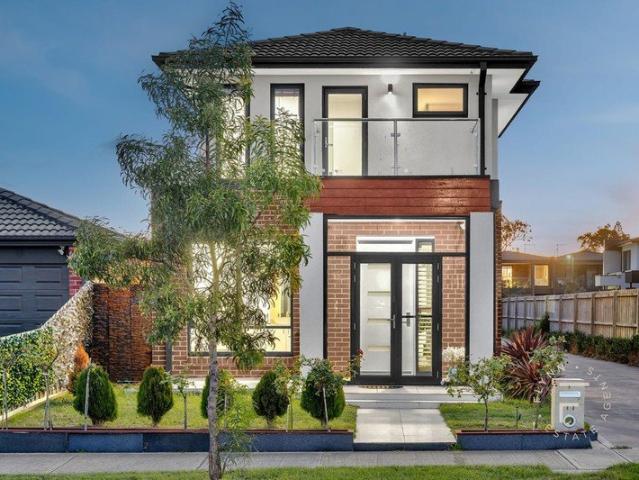 CONTEMPORARY FAMILY LIVING WITH NO BODY CORPORATE