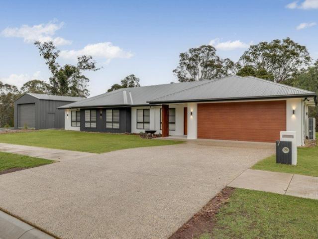 Contemporary Family Living with a Bushland Backdrop