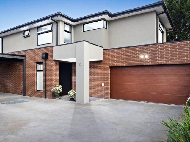 Contemporary Family Living with Flexible Multi Generational Design
