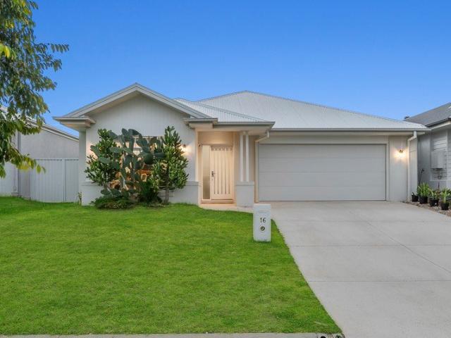 Contemporary Family Living with Pool, Side Access & Premium Finishes!