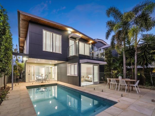 Contemporary Family Living with Poolside Entertaining!