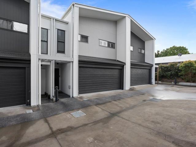 Contemporary Family Living with Premium Upgrades Throughout