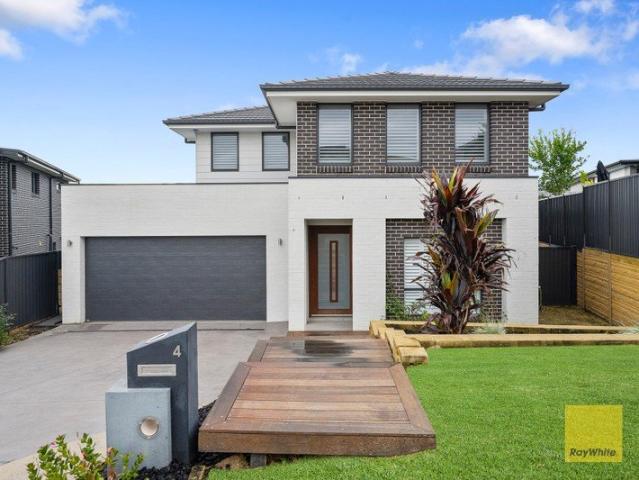Contemporary Family Living with Resort Style Entertaining