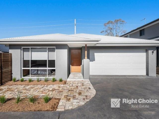 Contemporary Family Living with Space and Style in Wongawilli