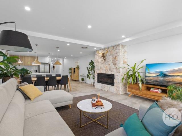 CONTEMPORARY FAMILY LIVING WITH SPACE, STYLE & SERENITY