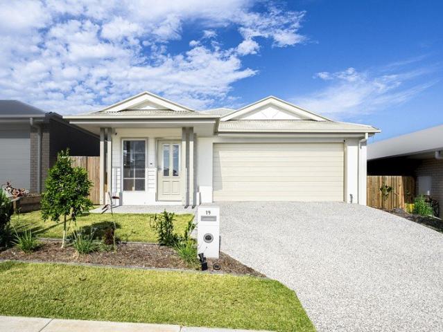 Contemporary Family Living with Space, Style & Versatility