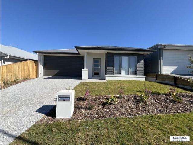Contemporary Family Living in 5 Bedroom Home!
