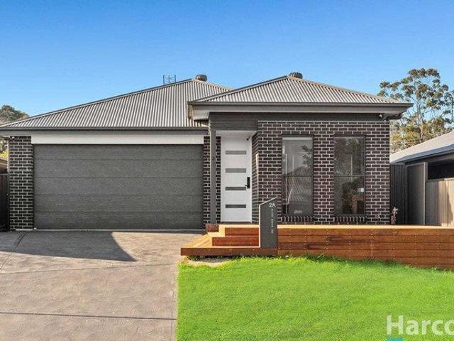 Contemporary Family Living in the Heart of Cooranbong