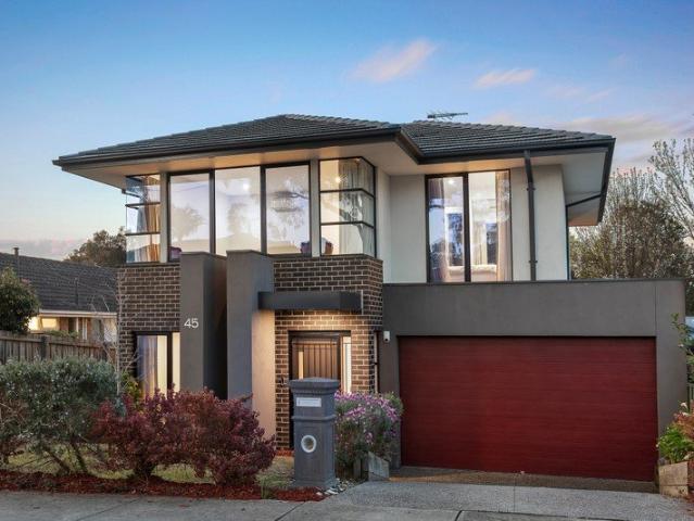 Contemporary Family Living in the Heart Of Box Hill North