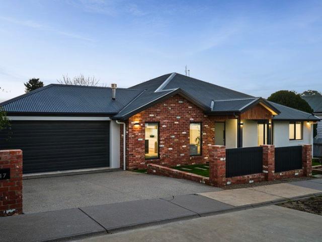 Contemporary family living in the heart of Bendigo