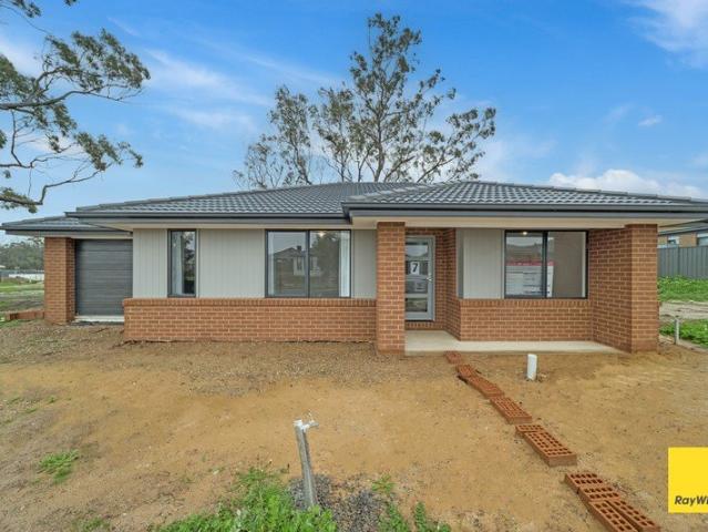 Contemporary Family Living in the Heart of Huntly