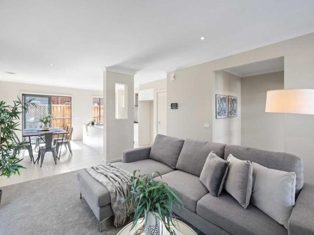 Contemporary Family Living in the Heart of Jubilee