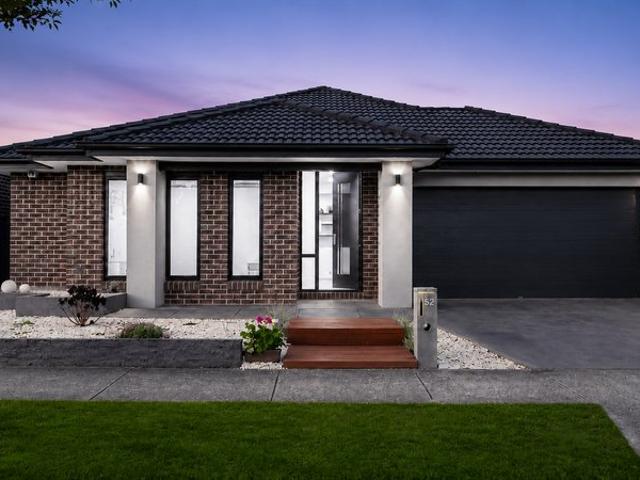 Contemporary Family Living in the Heart of Mernda Villages with Energy Saving Solar Power!