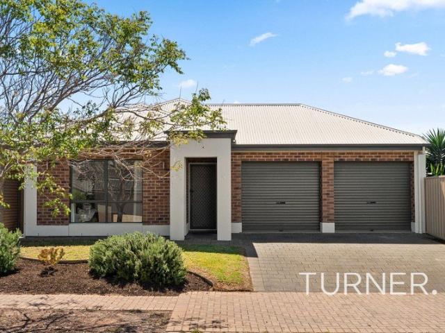 Contemporary Family Living in the Heart of Seaford Meadows