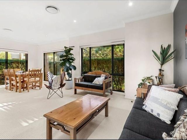 Contemporary Family Living in the Heart of Shearwater Estate