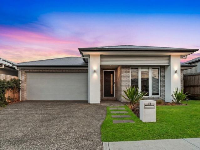 Contemporary Family Living in the Heart of Ripley