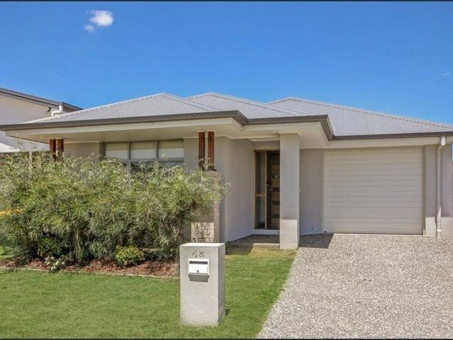 Contemporary Family Living in the Heart of Thornlands