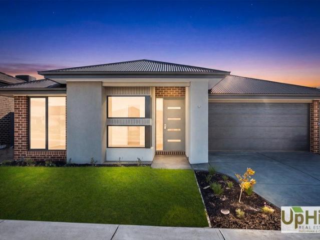 Contemporary Family Living in the Sought After Five Farms Estate. !