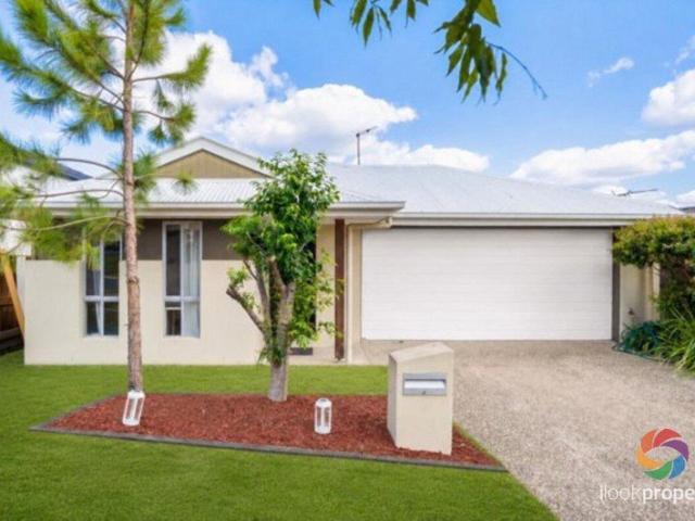 Contemporary Family Living in a Highly Sought After Location