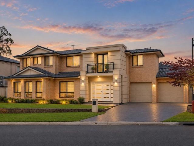 Contemporary Family Living in a Peaceful & Convenient Location