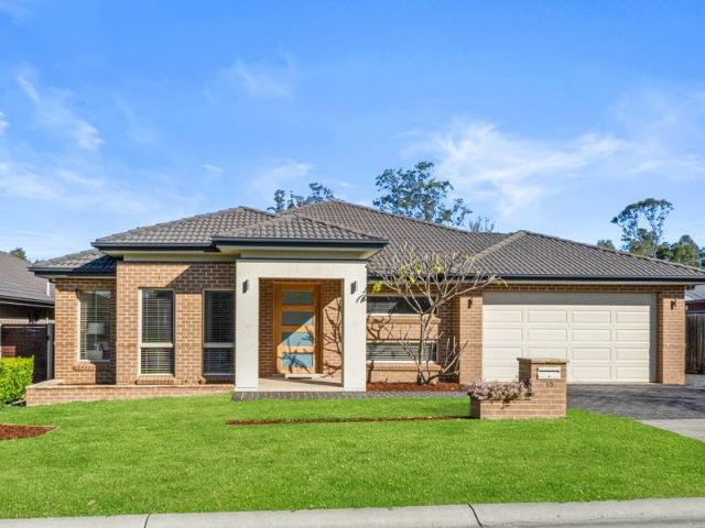Contemporary Family Living in a Prime Oran Park Setting