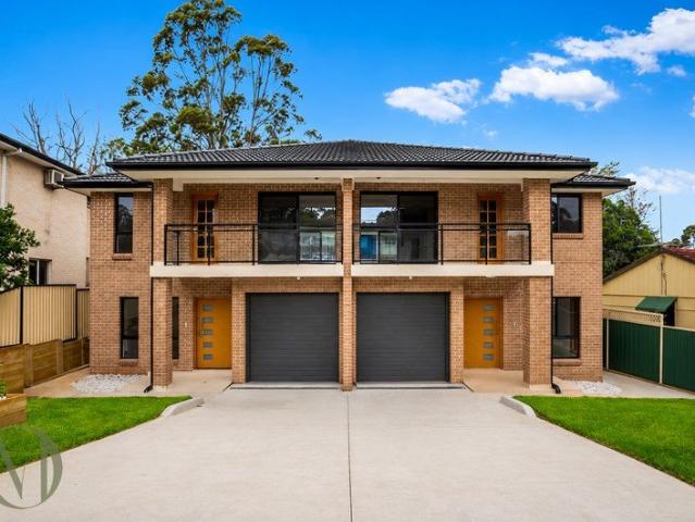 Contemporary Family Living in a Prime Dundas Valley Location