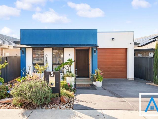 Contemporary Family Living in a Walk to Everything Location