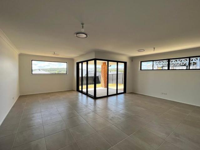 Contemporary Family Living in Potters Lane Estate