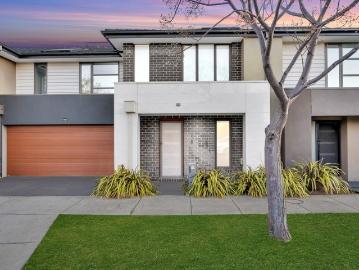 Contemporary Family Living in Prestigious Allura Estate 11 Vetiver Avenue, Truganina VIC 3029